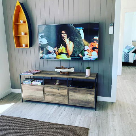 Abode Callala Beach Jervis Bay - 100m To Beach! - Accommodation Yamba 3