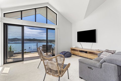 Above And Beyond - Beautiful Home With Pool - Accommodation Yamba 1