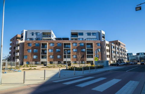 Accommodate Canberra - The Prince - Accommodation Yamba 0