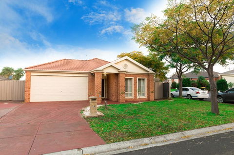 Accommodation At Melbourne - Accommodation Yamba 0