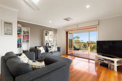 Acqua Vista - Water View, Fireplace, Walk To Beach - Accommodation Yamba 1