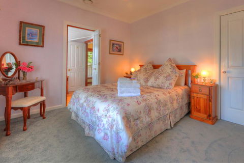 Addlestone House Bed And Breakfast - Accommodation Yamba 1