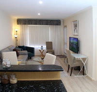 ADELAIDE CBD APARTMENT - 3BR 2BATH  CARPARK - Accommodation Yamba