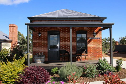 Dusty Hill Vineyard - Moffatdale - Accommodation Yamba 1