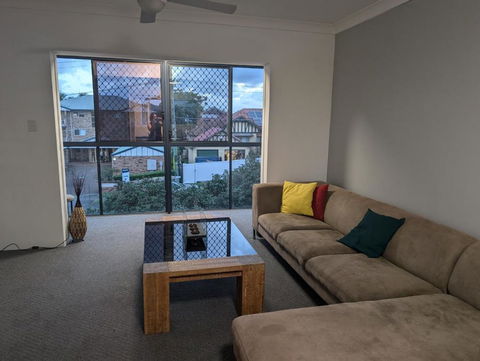Easy Escape - Accommodation Yamba 2