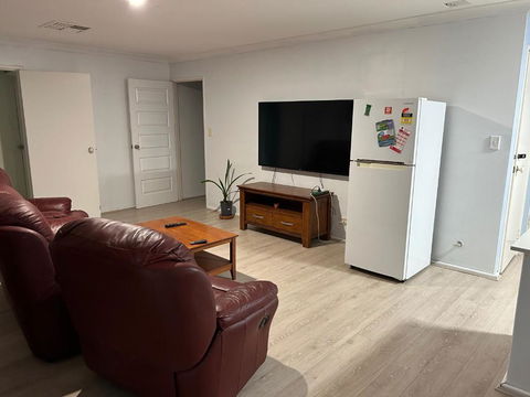 Double Room Share Bathroom And Kitchen - Accommodation Yamba 4