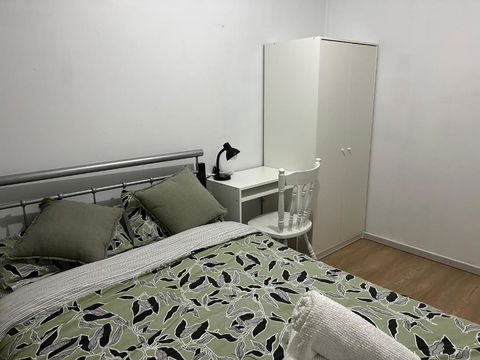 Double Room Share Bathroom And Kitchen - Accommodation Yamba 1