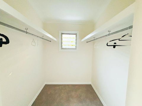 Elegant Villa Near Shopping Mall - Accommodation Yamba 4