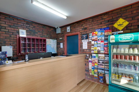 Enfield Motel - Accommodation Yamba 0