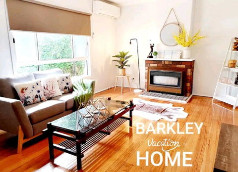 Entire 3 Bedroom Doveton House, No Sharing - Accommodation Yamba 0