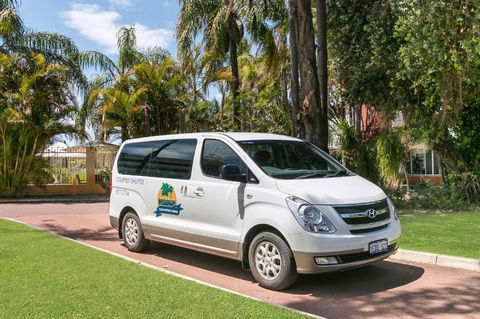 Flag Motor Lodge - Accommodation Yamba 1