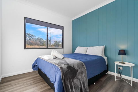 Glenowrie Cottage - 2 Queen Beds - Near Cadia - Accommodation Yamba 2