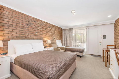 Golden Square Motor Inn - Accommodation Yamba 3