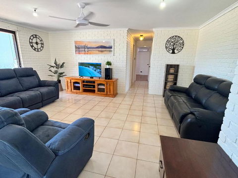 Golden Sunset-Shark Bay Denham - Accommodation Yamba 1