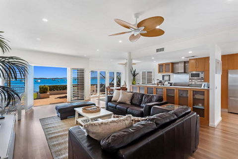 H3 Port Stephens - Accommodation Yamba 3