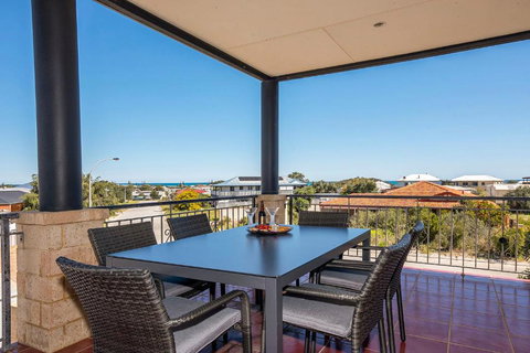 Happy Daze - Accommodation Yamba 3