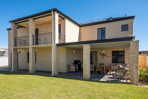 Happy Daze - Accommodation Yamba 1