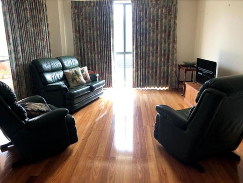 Ground Level 2BR 2BA Apartment W Courtyard - Accommodation Yamba 0