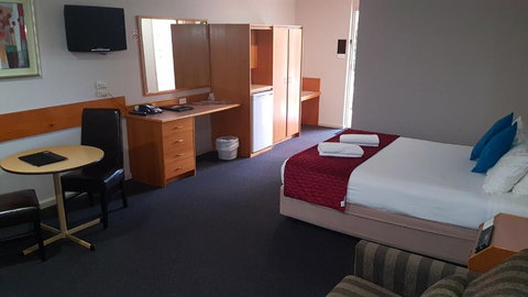 Hilltops Retreat Motor Inn - Accommodation Yamba 3