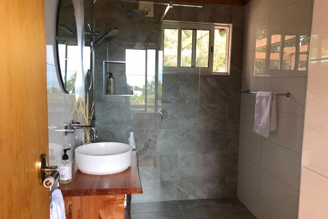 HEXAGON BEACH HOUSE Binalong Bay Of Fires Views - Accommodation Yamba 3
