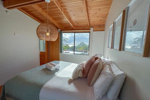HEXAGON BEACH HOUSE Binalong Bay Of Fires Views - Accommodation Yamba 2