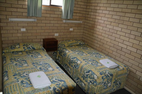 Adrian Motel - Accommodation Yamba 1