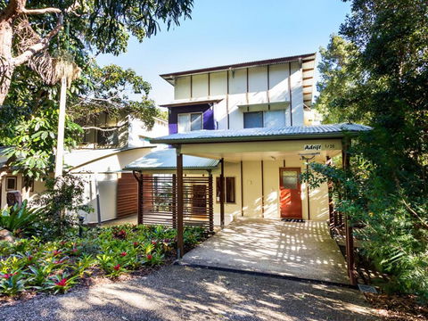 Adrift - Accommodation Yamba 0