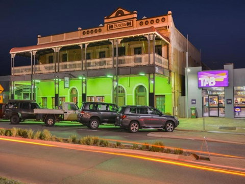 Albion Hotel - Accommodation Yamba 1