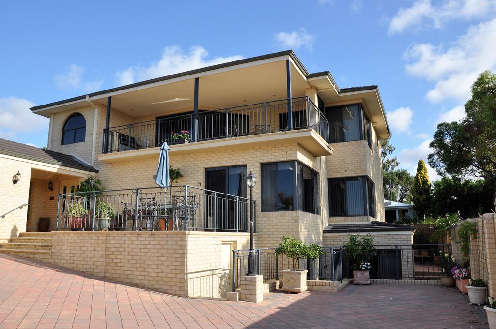 Alfred Cove WA Accommodation Yamba