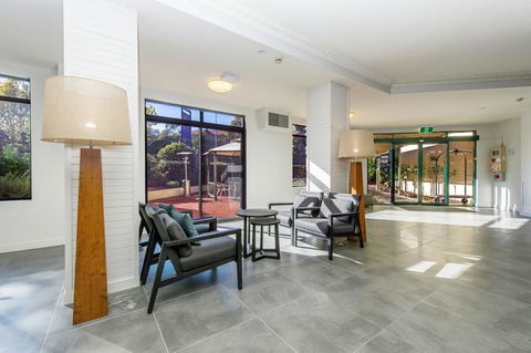 Alpha Hotel Canberra - Accommodation Yamba 3