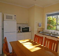 Alpine Park Riverside Cottages - Accommodation Yamba