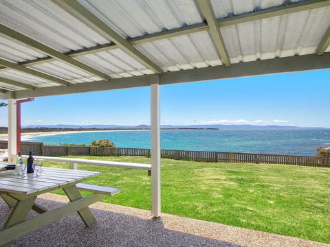 Amazing Aspects - Perched Above Tilbury Cove - Accommodation Yamba 0