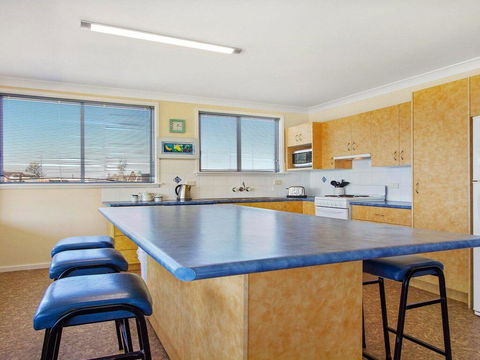 Amazing Aspects - Perched Above Tilbury Cove - Accommodation Yamba 2
