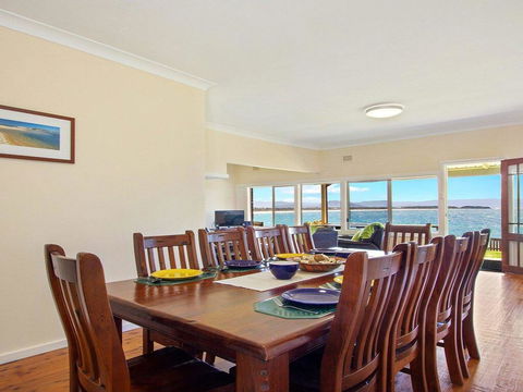Amazing Aspects - Perched Above Tilbury Cove - Accommodation Yamba 1