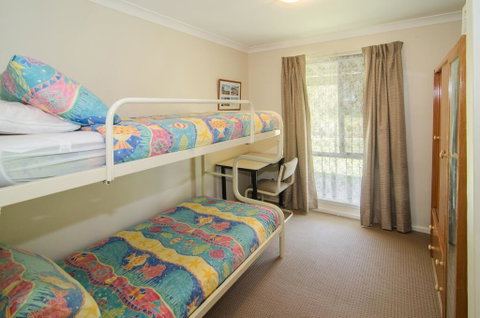 Anchors Away - Accommodation Yamba 1
