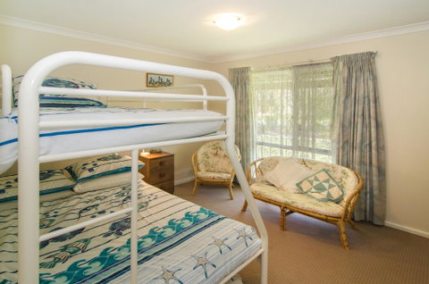Anchors Away - Accommodation Yamba 2