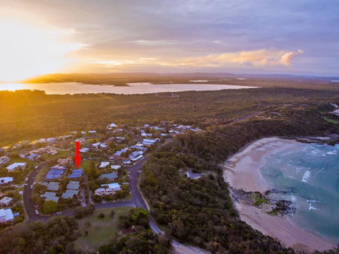 Angourie Blue 7- Stroll To Surfing Beaches. - Accommodation Yamba 0