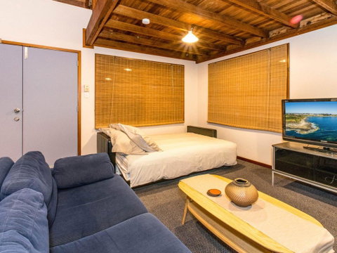 Aqualuna- Excellent Surfing Beaches. - Accommodation Yamba 2