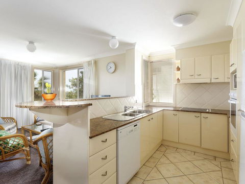 Aquarius Apartment 9 - Accommodation Yamba 2