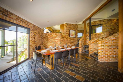 Aquila - Accommodation Yamba 2