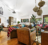 Aquila Retreat Mansion - Accommodation Yamba