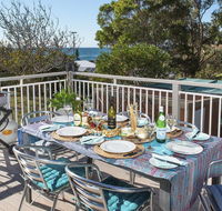 Araluen on Holden - great deck with ocean views - Accommodation Yamba