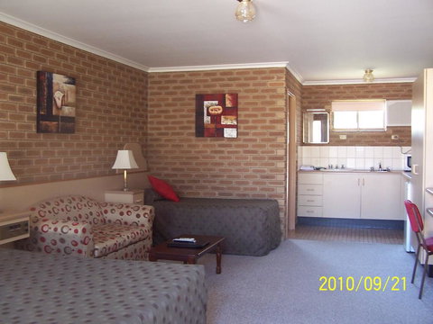 Arcadia Motor Inn - Accommodation Yamba 0