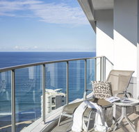 Artique Surfers Paradise - Official - Accommodation Yamba