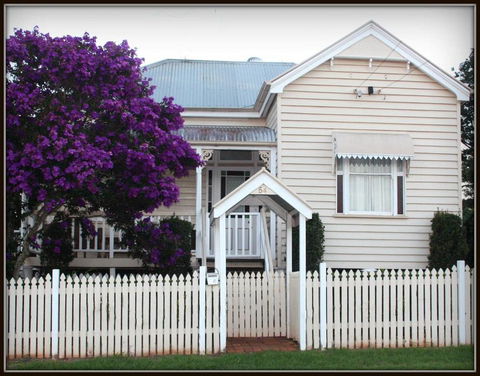 Ashbrooke Cottage - Accommodation Yamba 0