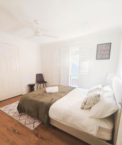 Luxury 3 BR House Near EMP - Accommodation Yamba 0