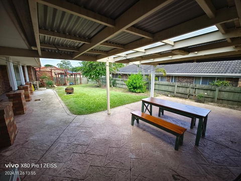 Luxury 3 BR House Near EMP - Accommodation Yamba 1