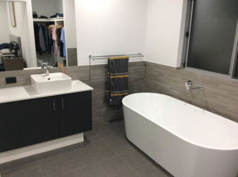 Luxury & Gives You It All - Accommodation Yamba 1