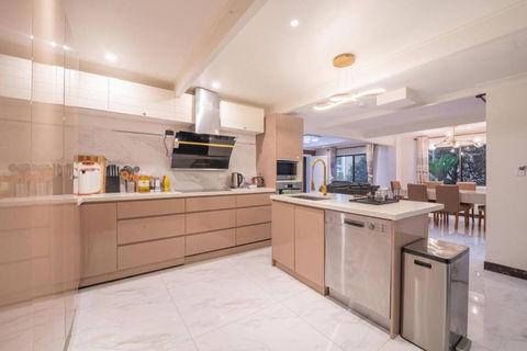 Luxury Living 2 Bedrooms 4 Beds 2B Athrooms In Southern Brisbane+ Parking - Accommodation Yamba 1