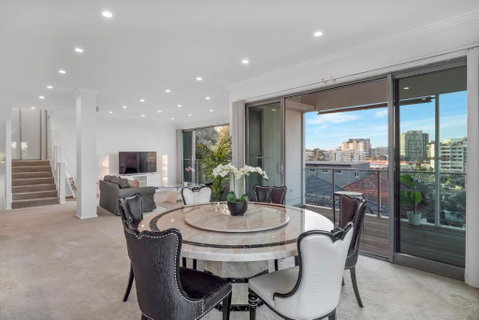 Luxury Retreat Sydney Airport Direct Train Line - Accommodation Yamba 3
